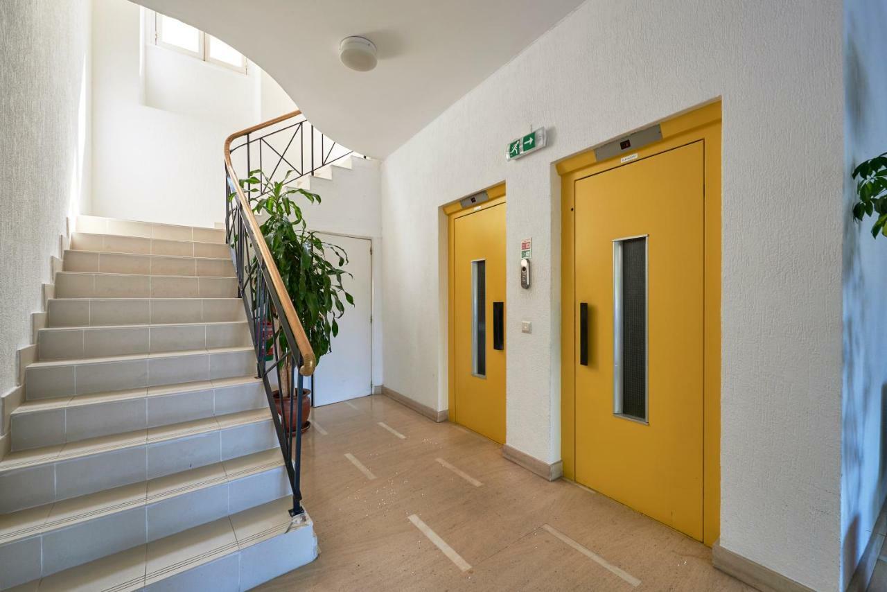 Beachfront Cascais,Estoril Apartment Exterior photo
